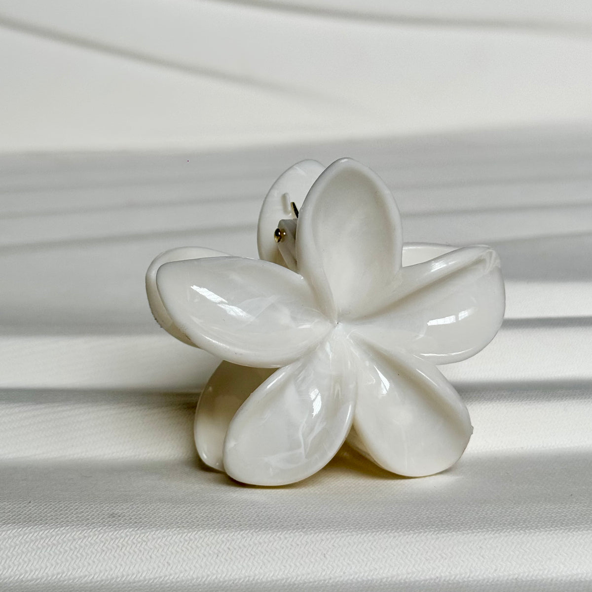 Marble Flower Claw Clip