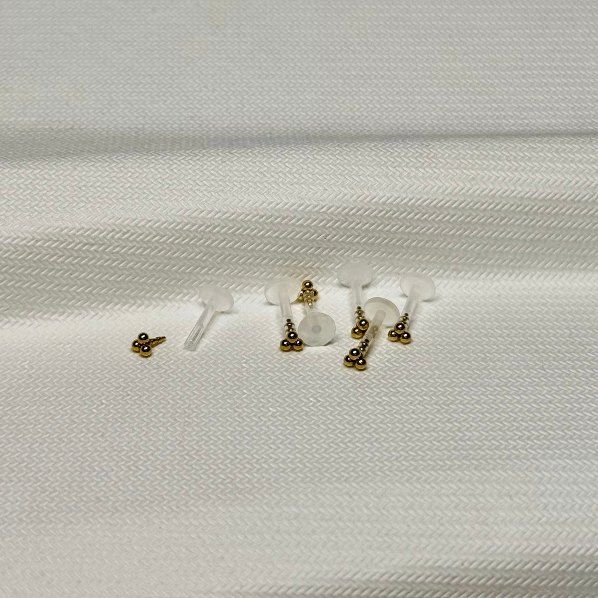 Savi Flat Back Stud