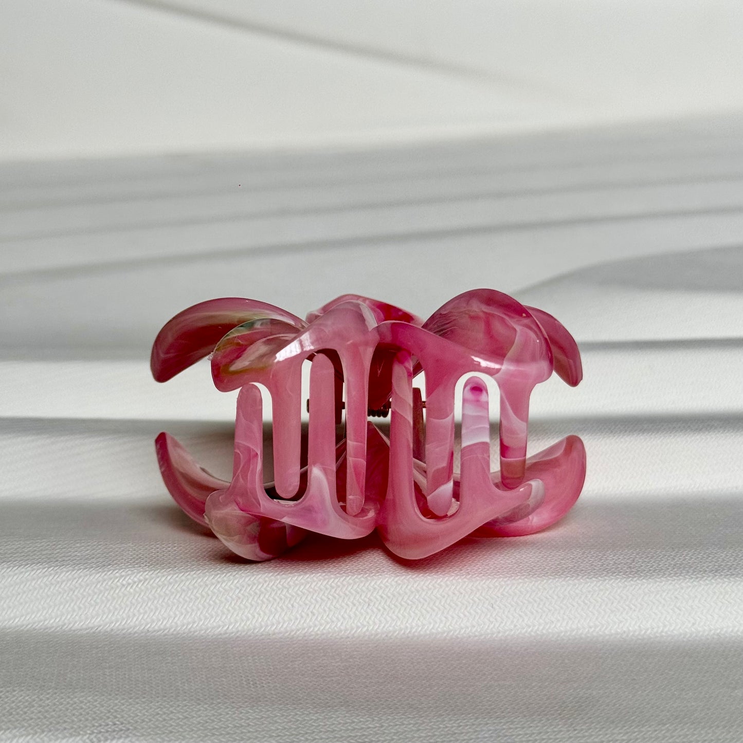 Marble Flower Claw Clip