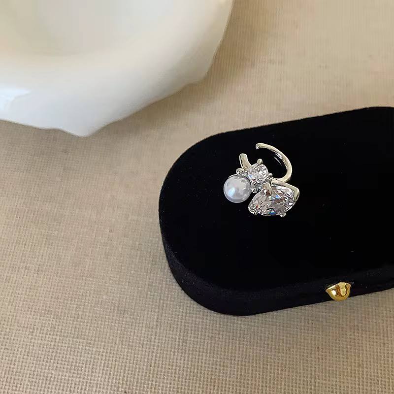 Raine Zircon Ear Cuff