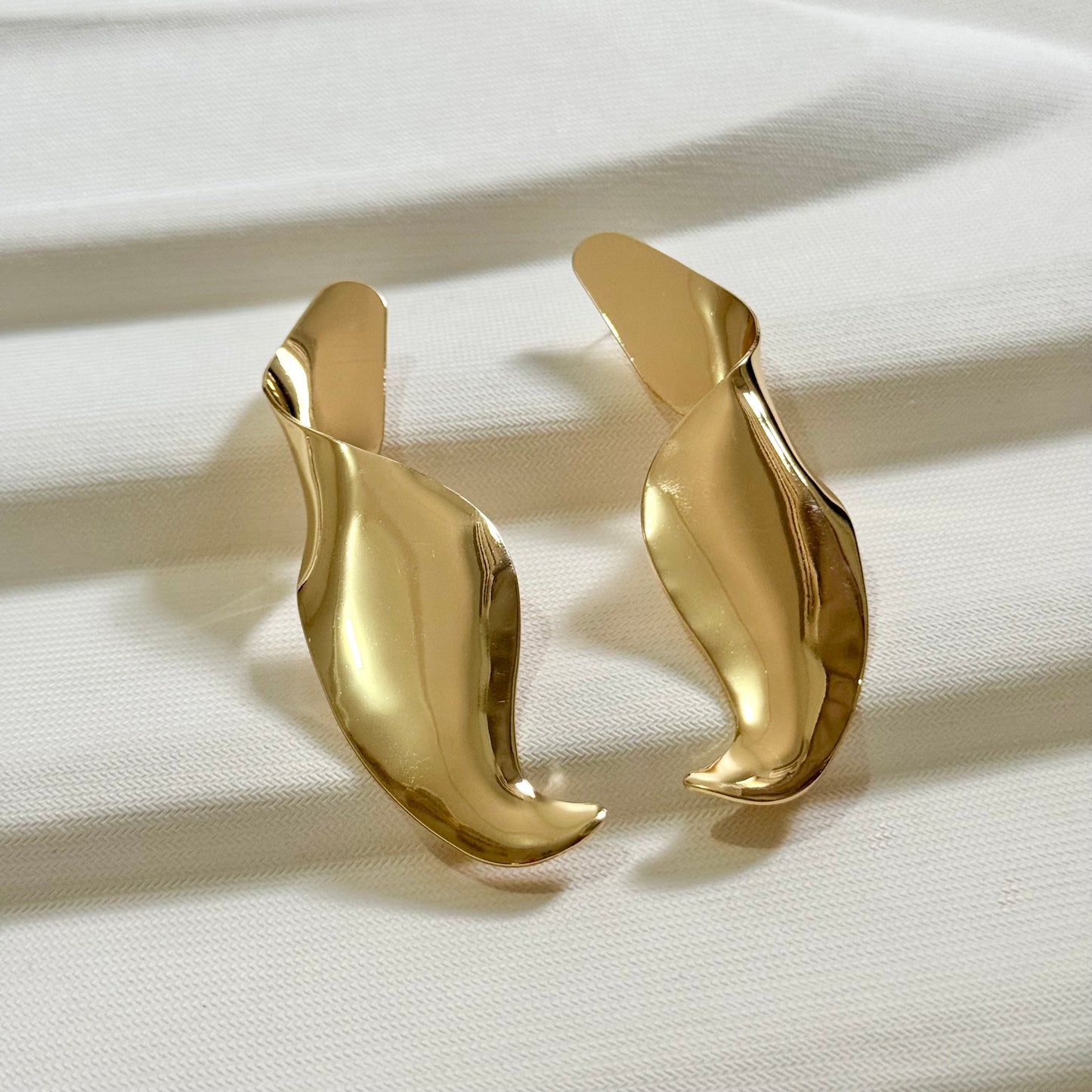 Whirlwind Earrings Gold