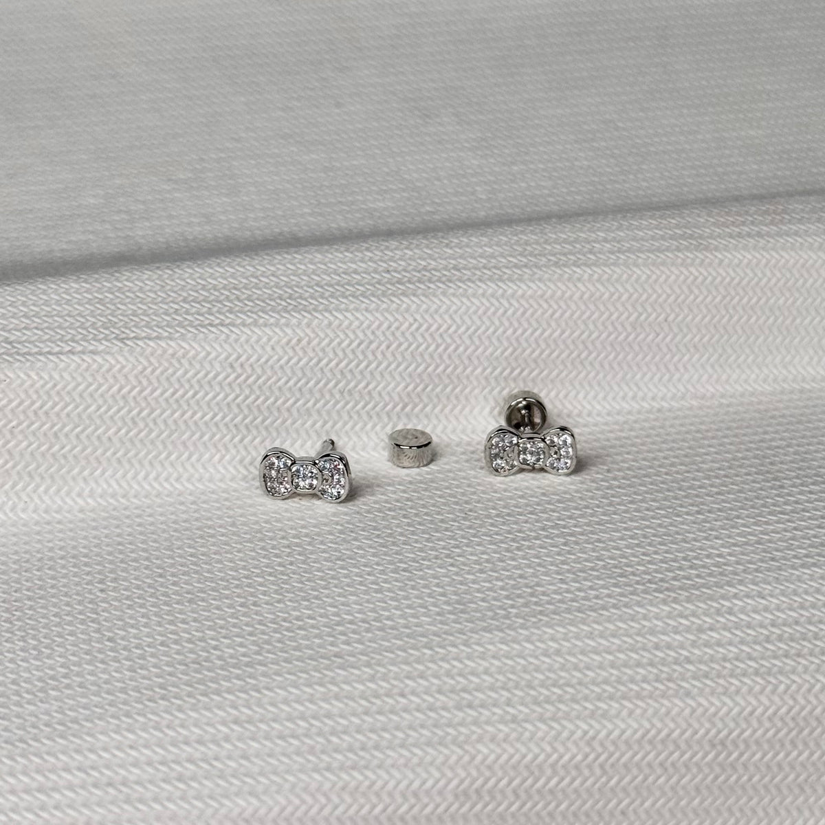 Bow Ear Stud