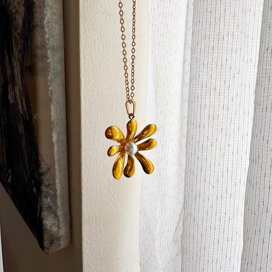Aster Necklace