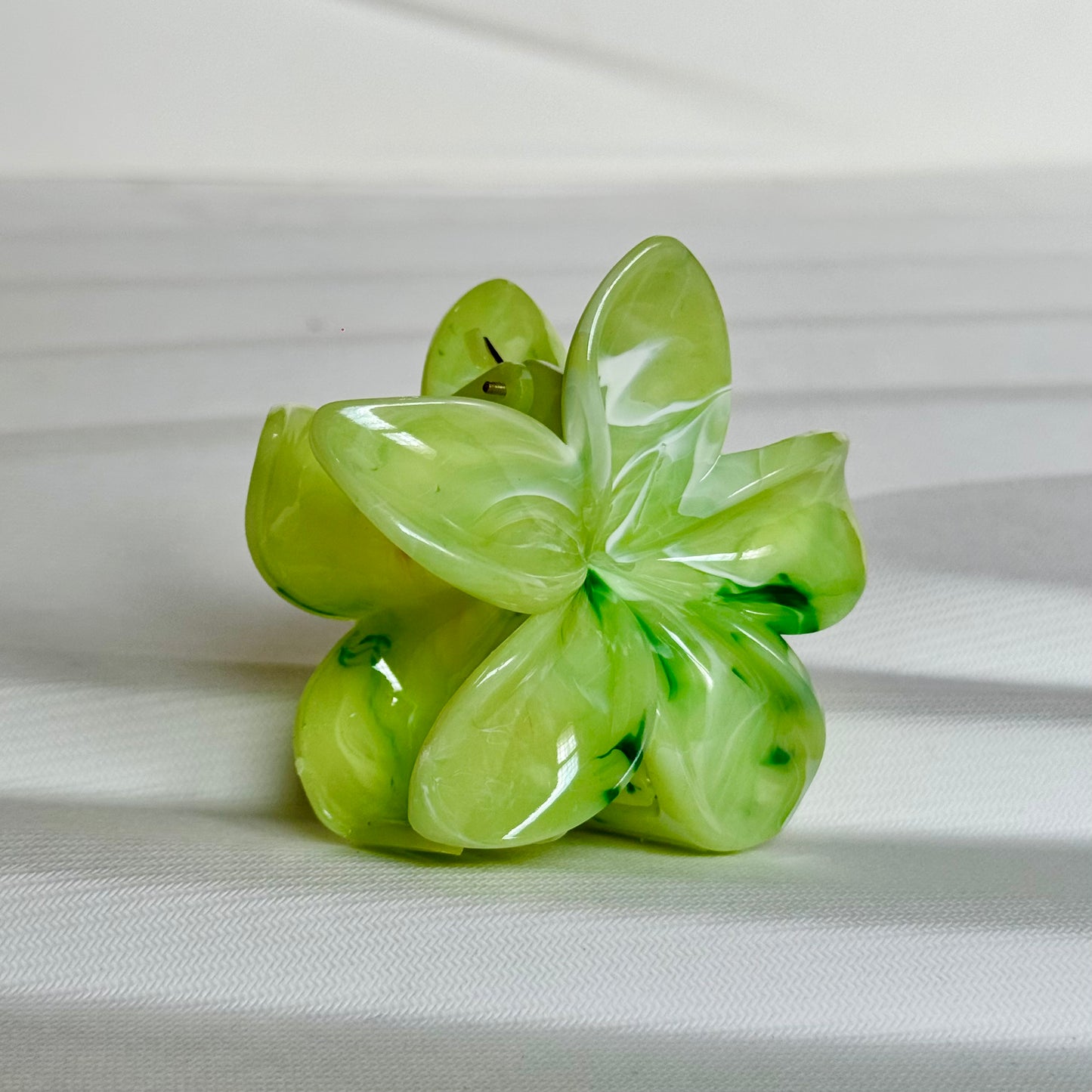 Marble Flower Claw Clip