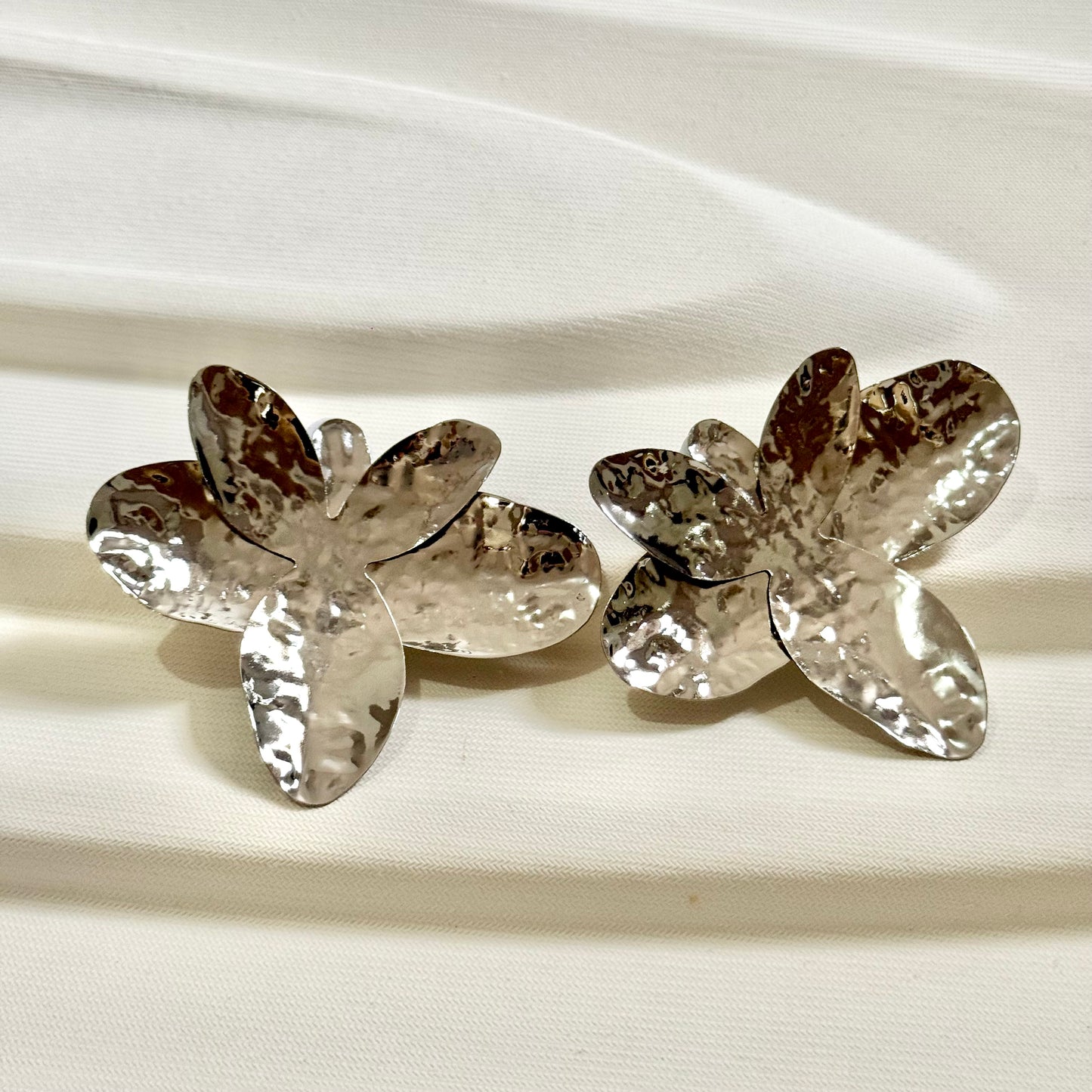 Petal Rebel Earrings Silver