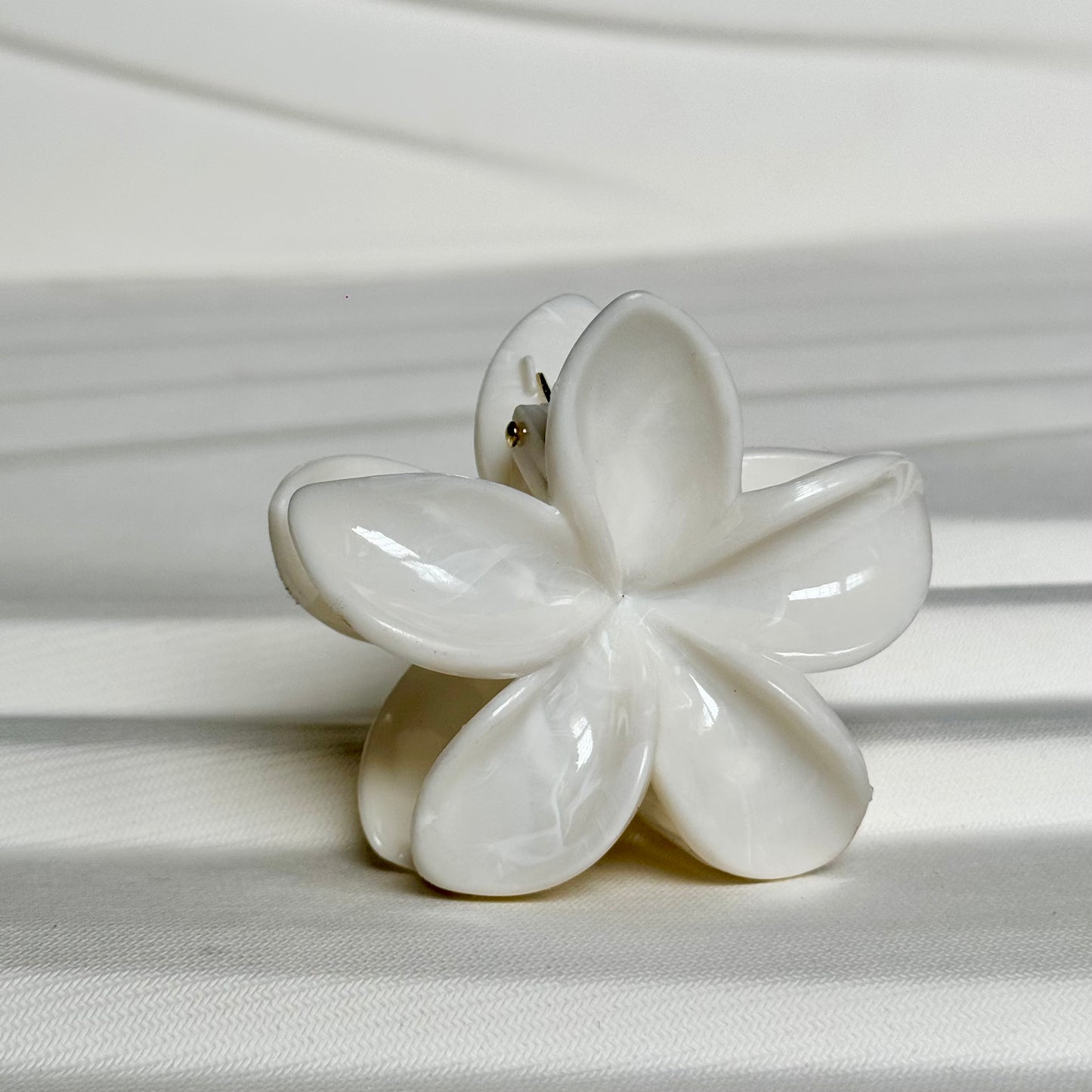 Marble Flower Claw Clip