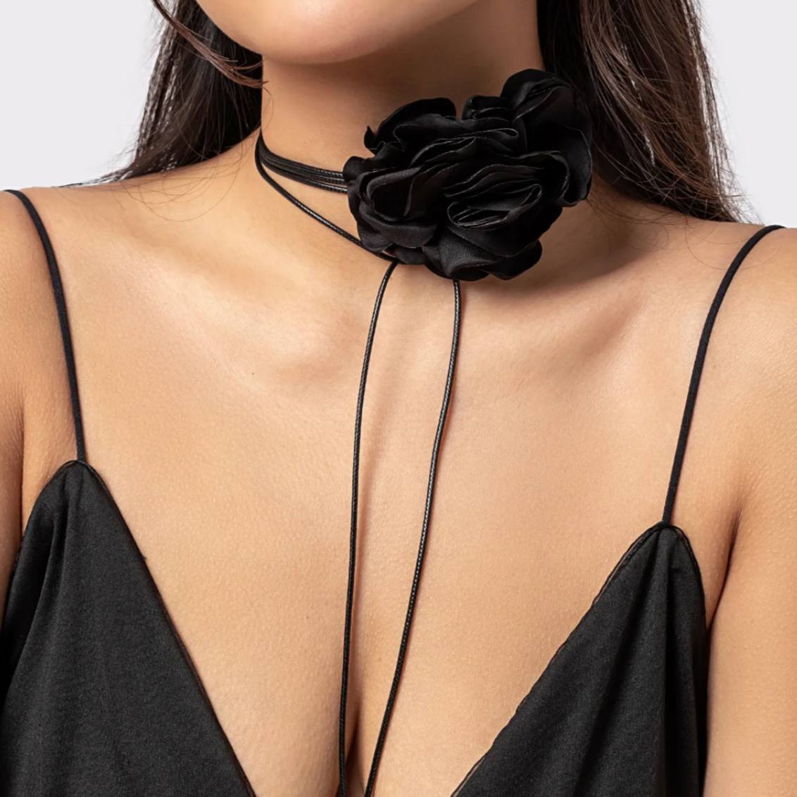 Camelia Choker - Queenlybypinupqueens Cream