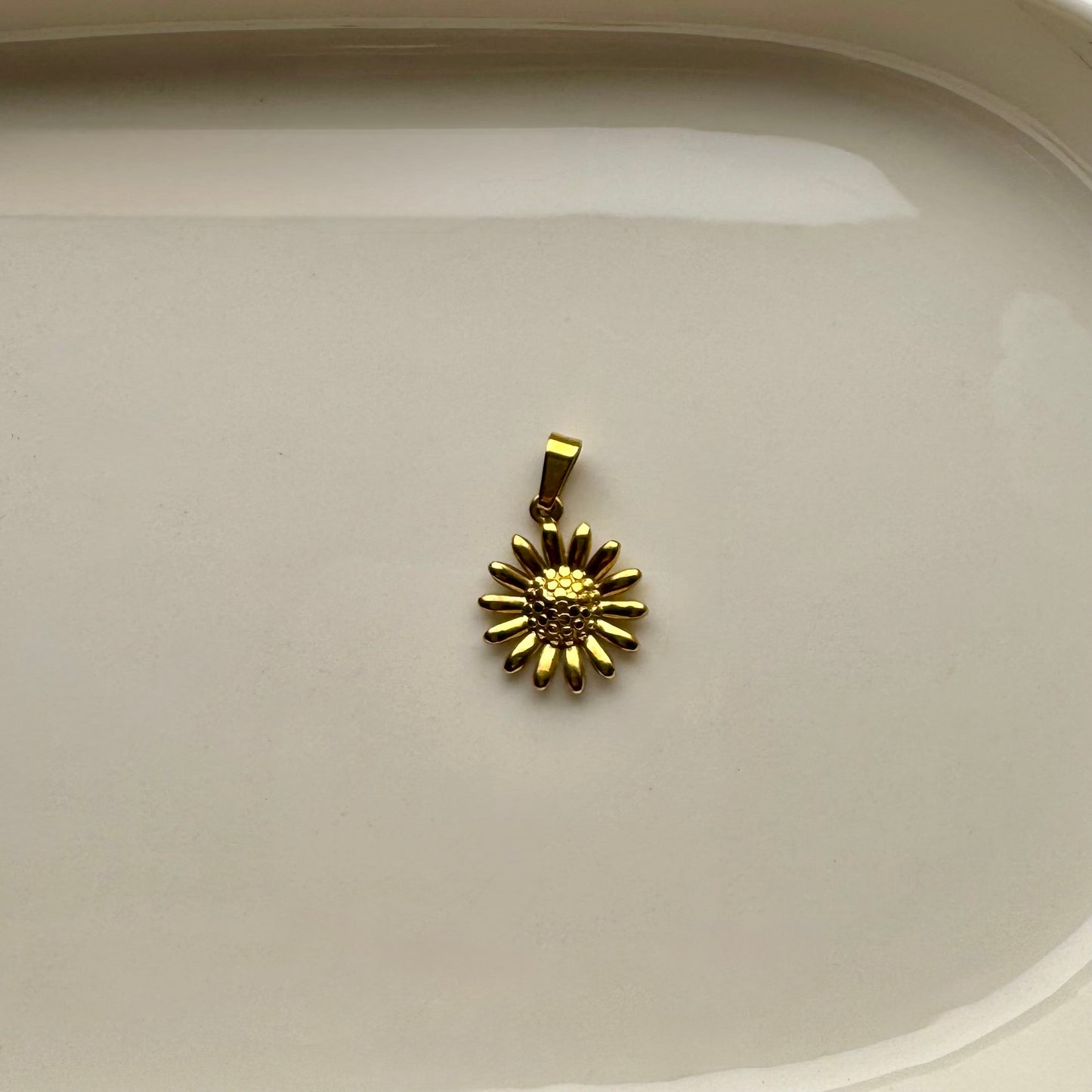 Sunflower Necklace Gold