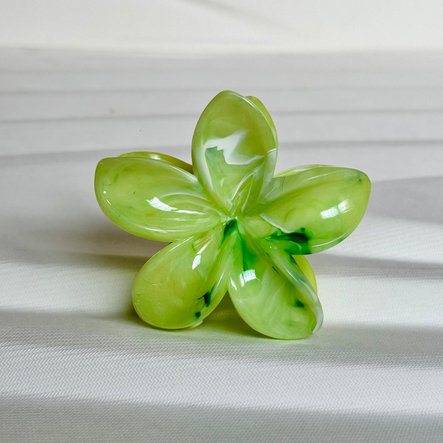 Marble Flower Claw Clip