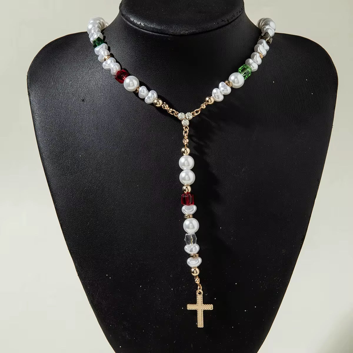 Rosa Pearl Necklace