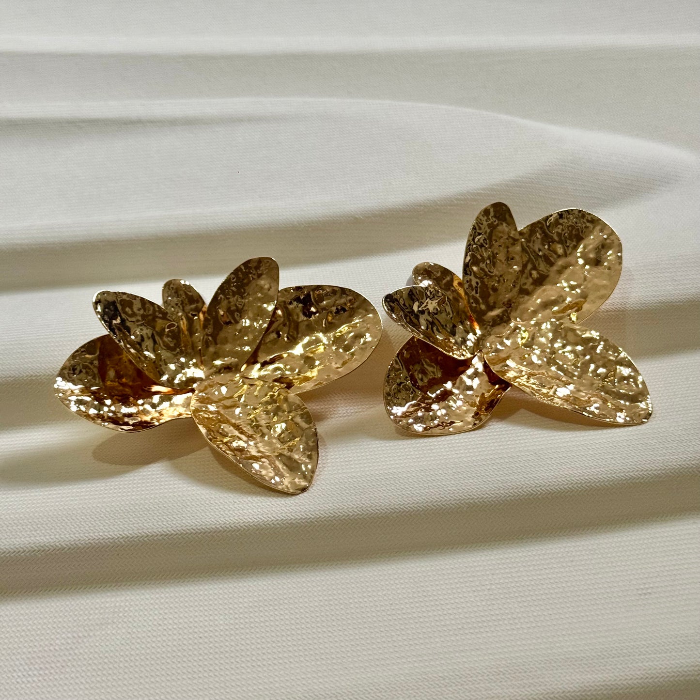 Petal Rebel Earrings Gold