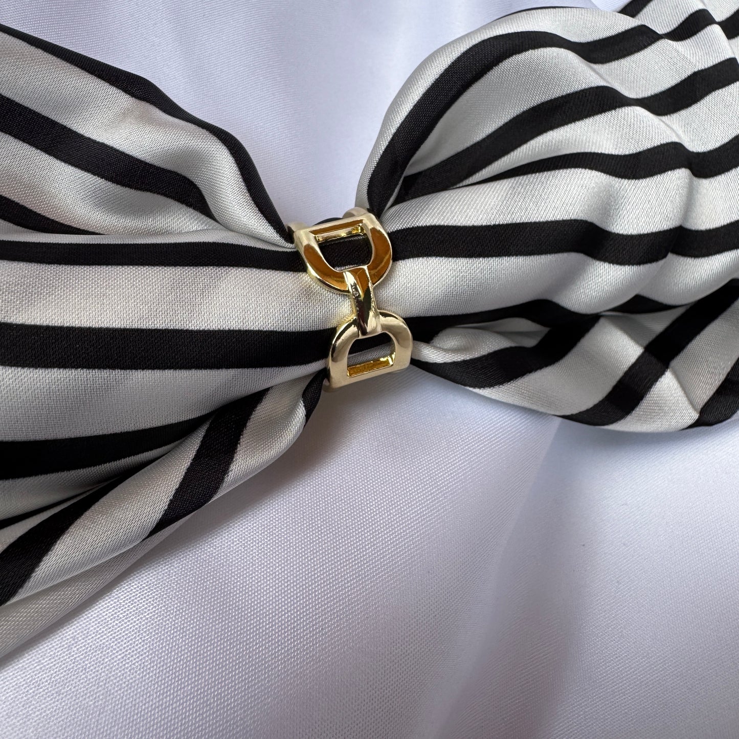 Double-D Scarf Buckle