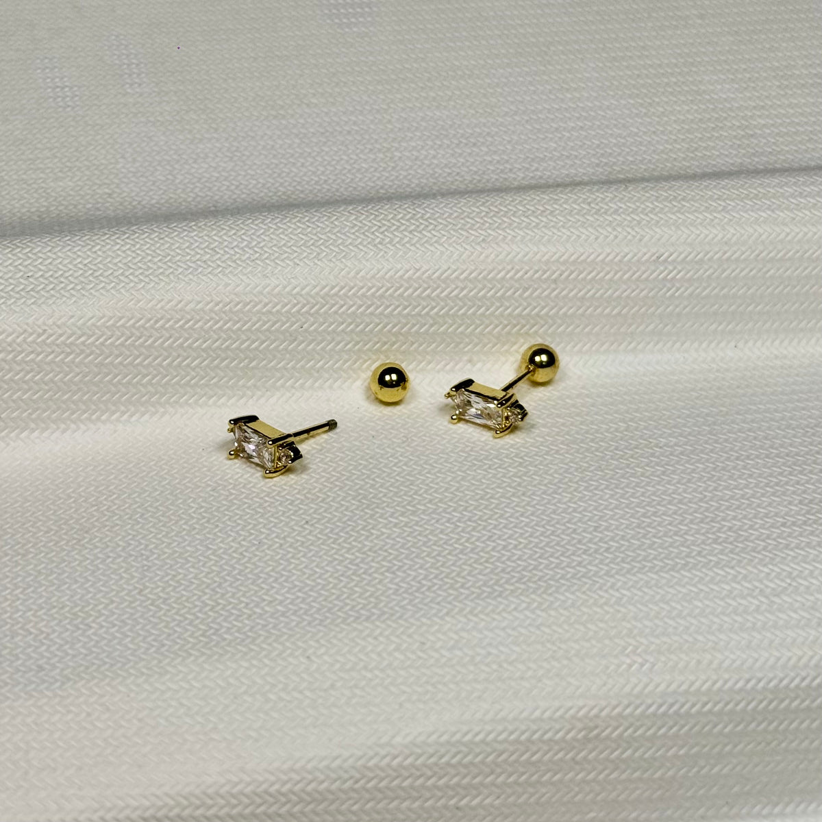 Hexa Ear Stud