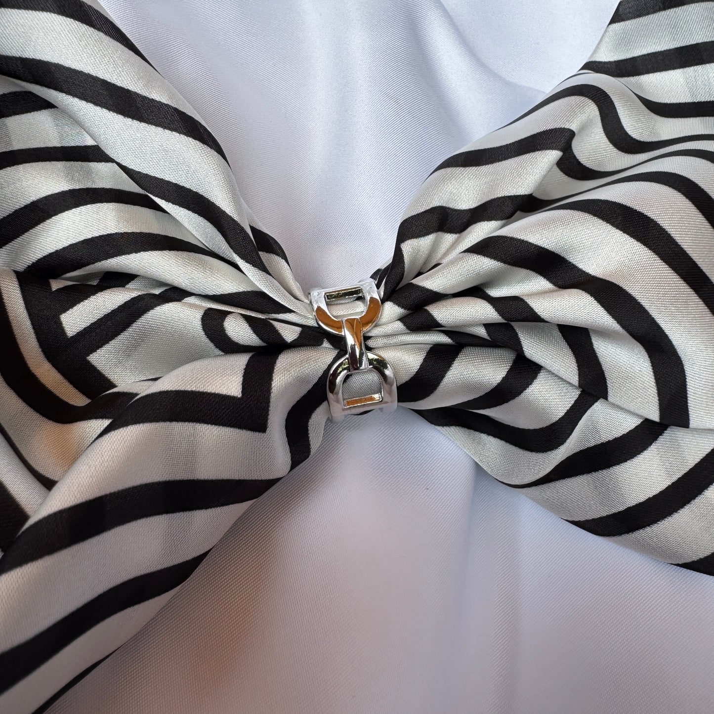 Double-D Scarf Buckle