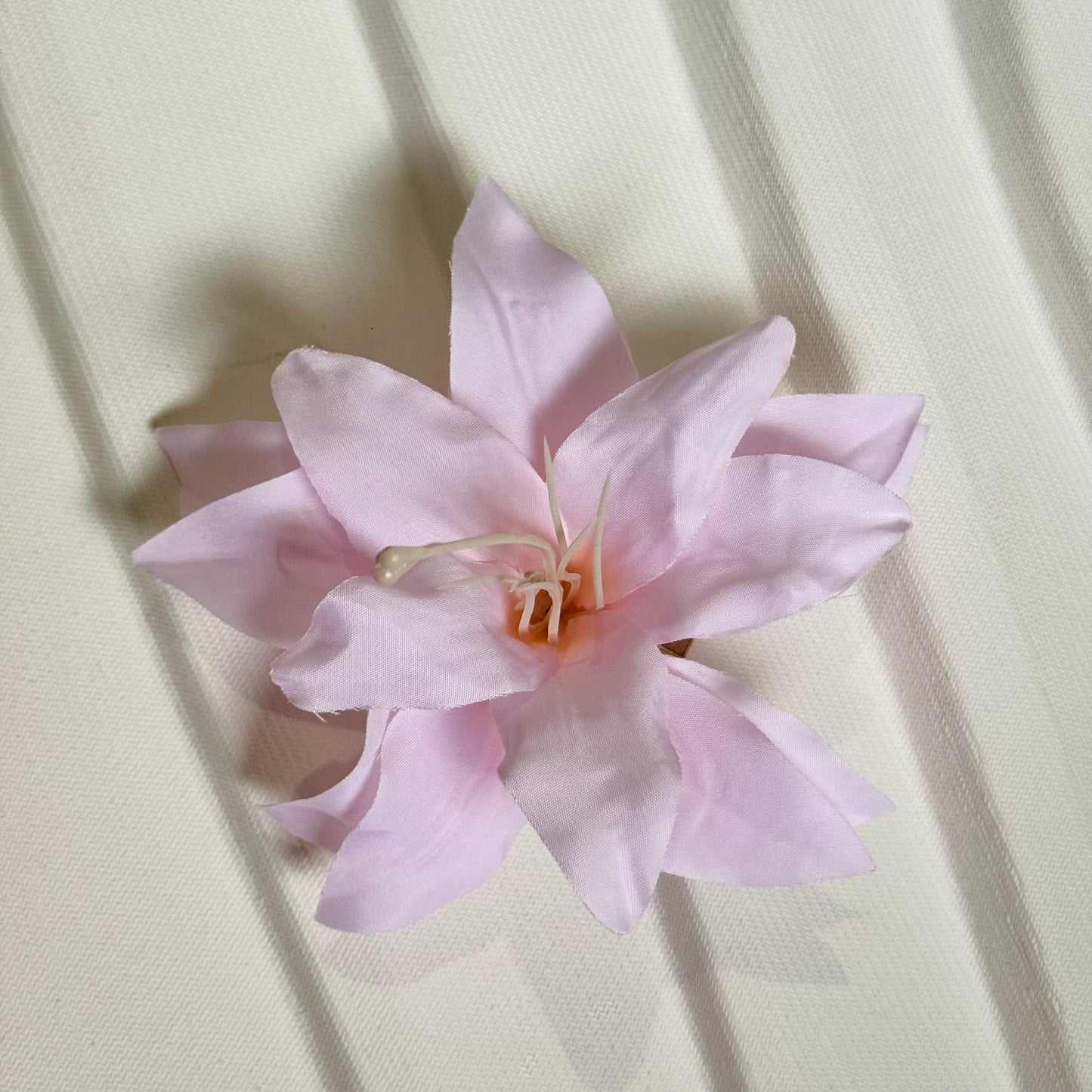 Lily Hair Clip