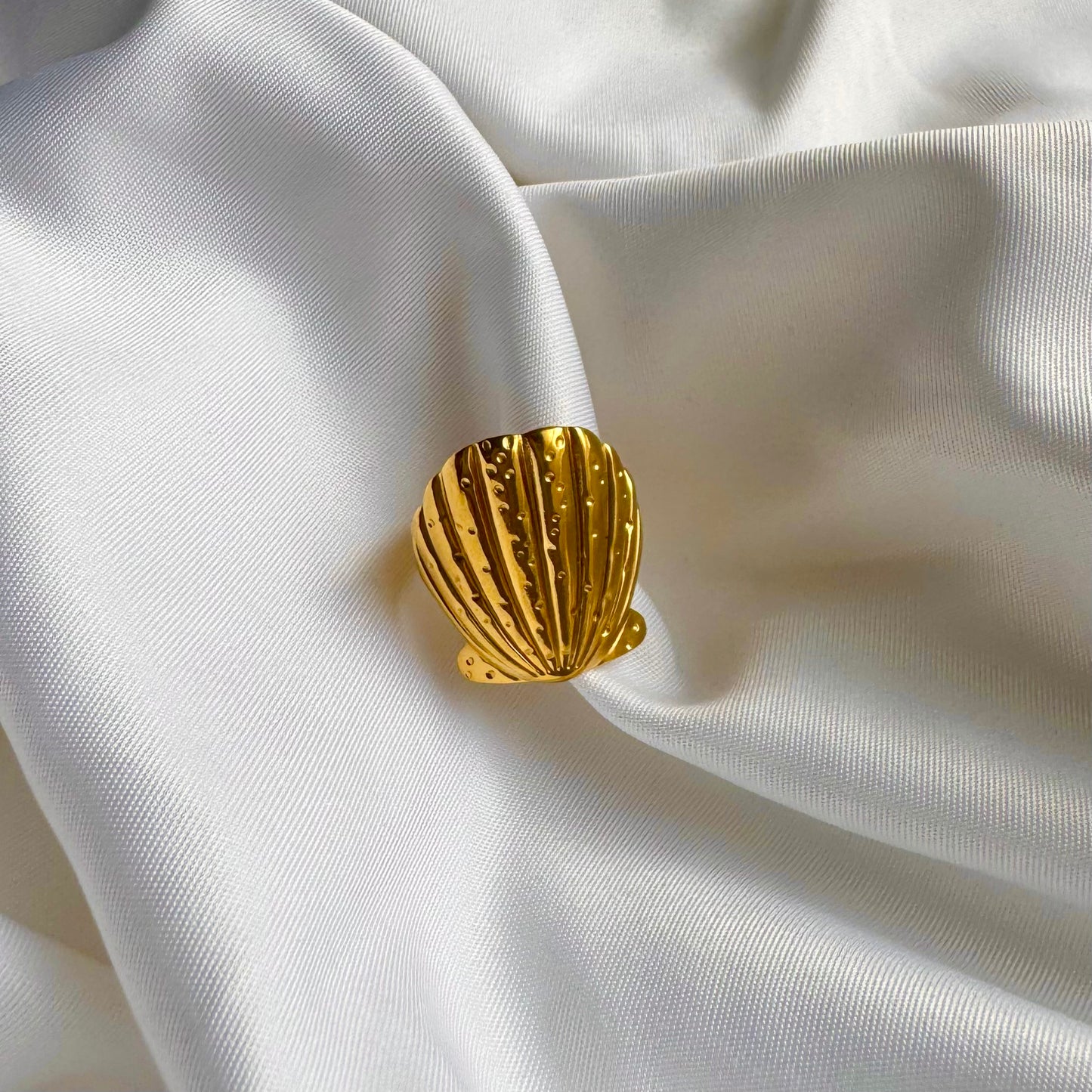 Chunky Shell Ring